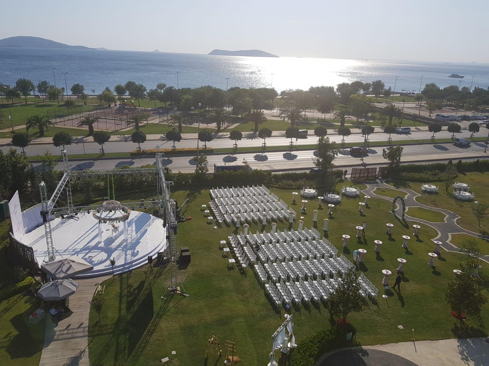 Cevahir Hotel Istanbul Asia Exterior photo The solar power plant at the University of Patras