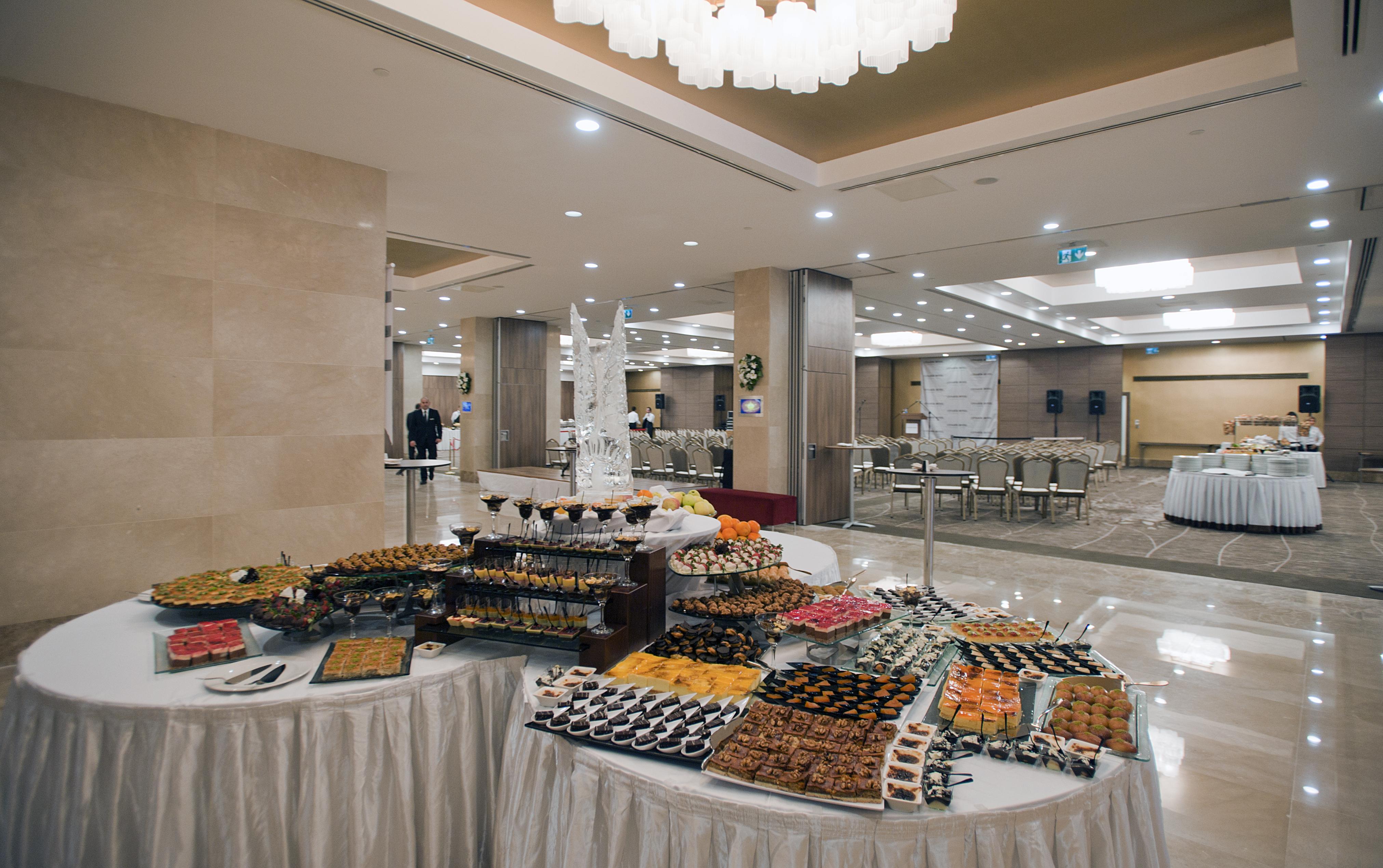 Cevahir Hotel Istanbul Asia Exterior photo A buffet at a hotel